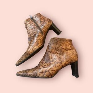 Prter Kaiser vintage tooled leather heel booties Elegant Brown Ankle Boots 9.5